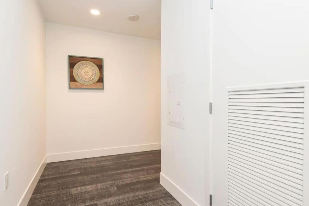 Appartamento Sleeps 9 Three Bedroom Heart Of Downtown *