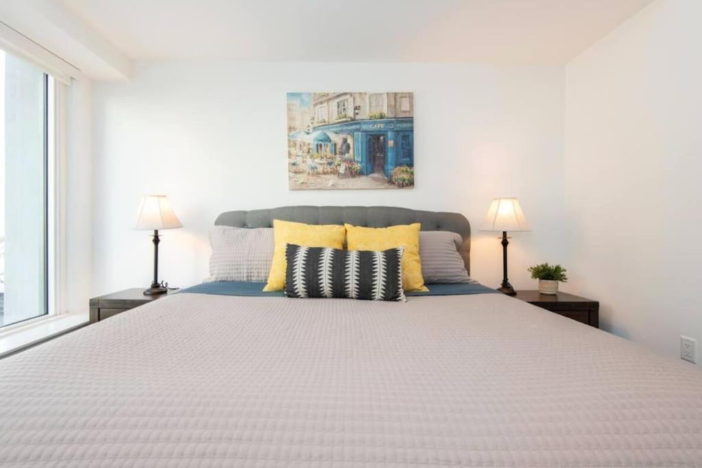 Appartamento Sleeps 9 Three Bedroom Heart Of Downtown *