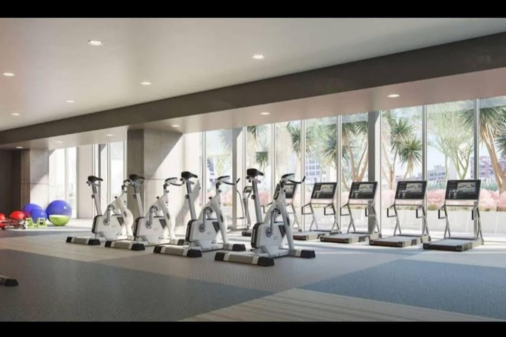 Appartamento Sleeps 9 Three Bedroom Heart Of Downtown *